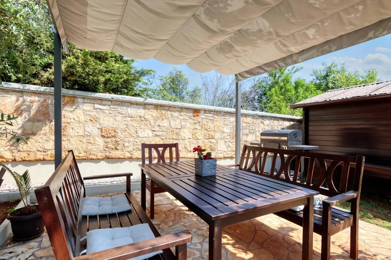 Holiday Home Giardino Marino Pomer