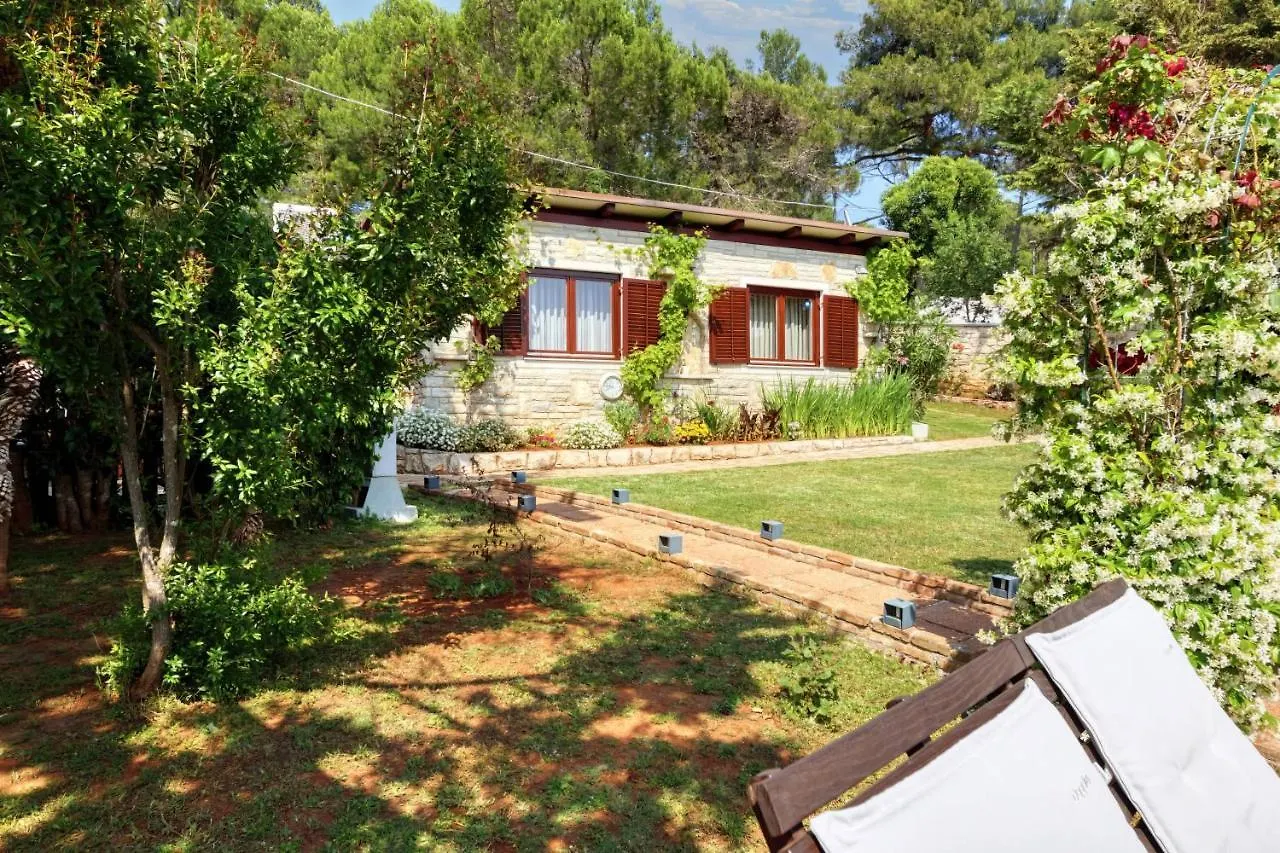 Holiday Home Giardino Marino Pomer