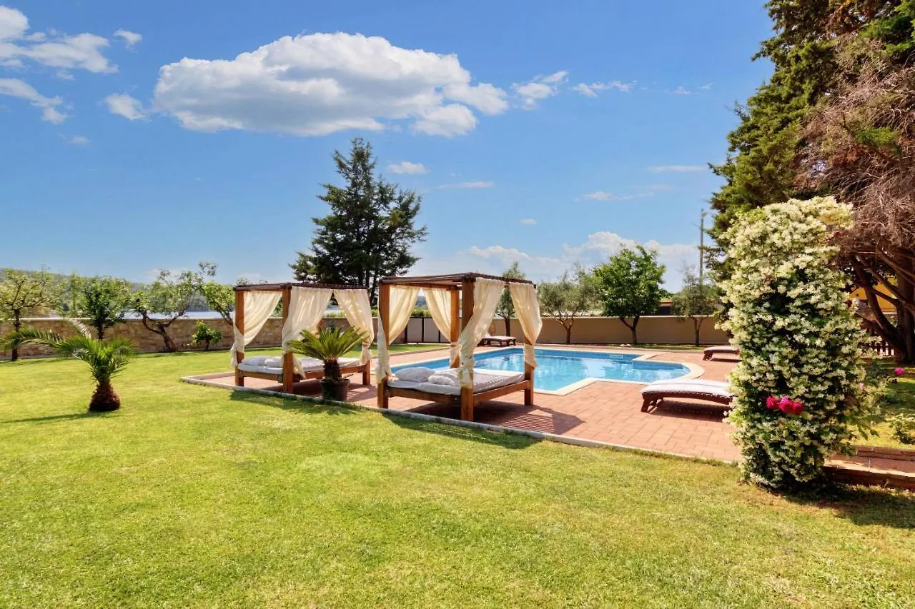 Holiday Home Giardino Marino Pomer Croacia